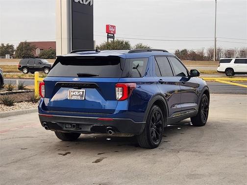 2023 Ford Explorer ST-Line