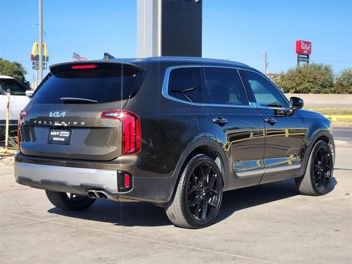 2023 Kia Telluride S
