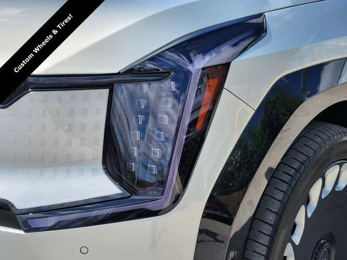 Ivory Silver 2026 Kia EV9 Land