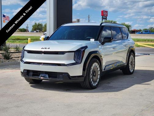 Ivory Silver 2026 Kia EV9 Land