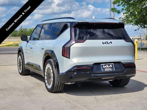 Ivory Silver 2026 Kia EV9 Land