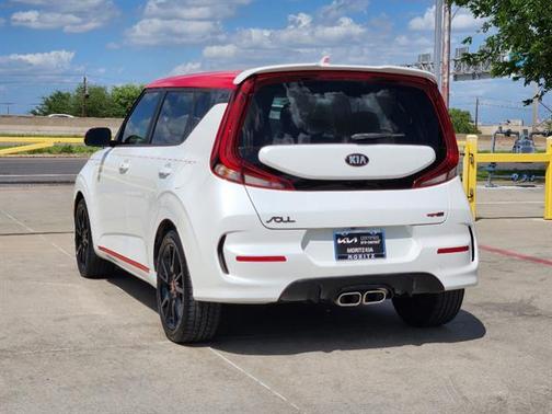 Snow White Pearl 2020 Kia Soul GT-Line 2.0L