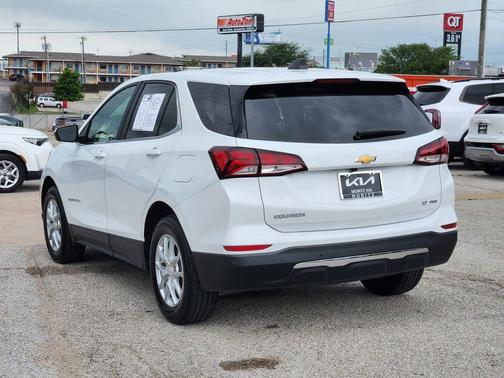 Summit White 2024 Chevrolet Equinox LT