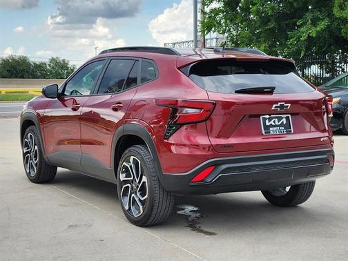 Crimson 2025 Chevrolet Trax 2RS