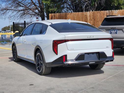 2026 Kia K4 GT-LINE