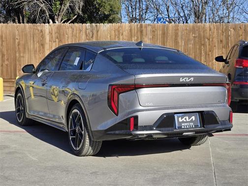 2026 Kia K4 GT-LINE