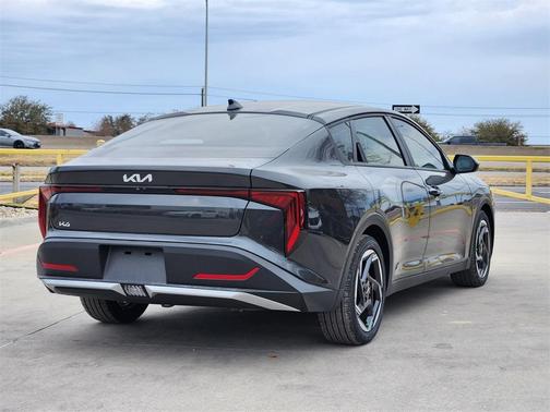 2026 Kia K4 EX