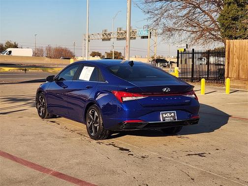 2021 Hyundai ELANTRA Limited
