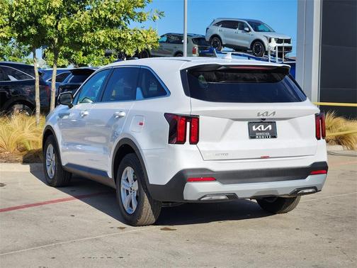 2026 Kia Sorento LX