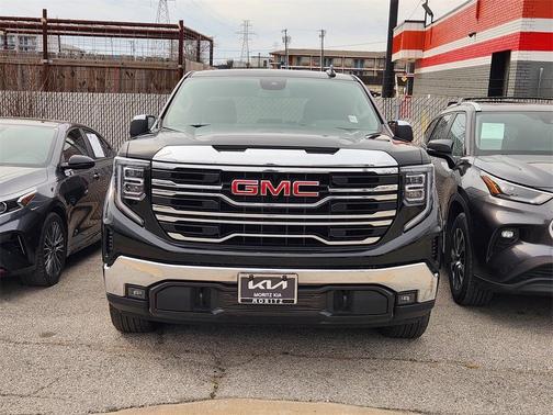 2025 GMC Sierra 1500 SLT