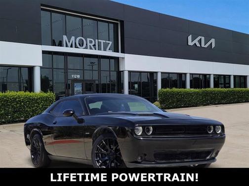 Pitch Black Clearcoat 2016 Dodge Challenger R/T
