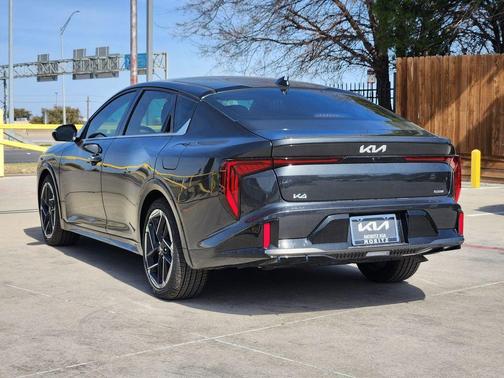 2026 Kia K4 GT-LINE