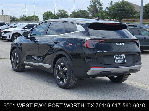 Ebony 2026 Kia Sportage LX