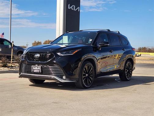 2023 Toyota Highlander XSE