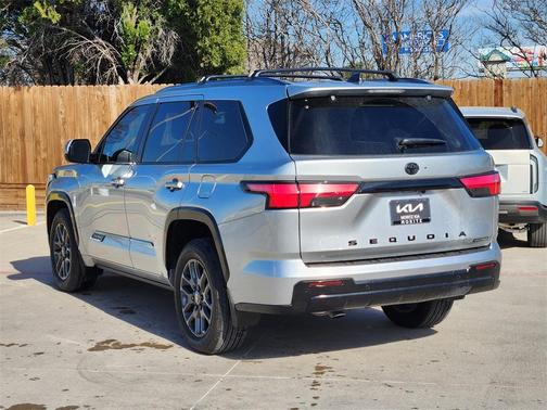 2025 Toyota Sequoia Platinum