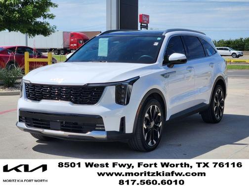 White Pearl 2025 Kia Sorento EX