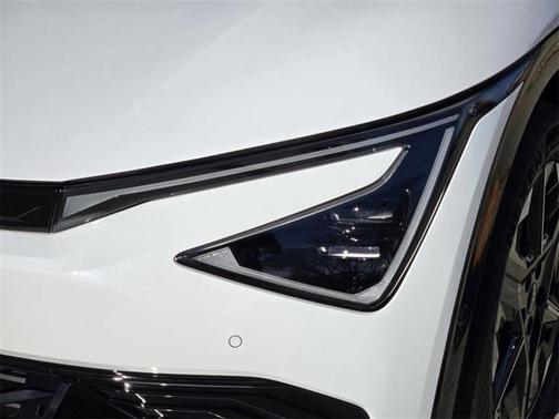 Glacial White Pearl 2025 Kia EV6 Wind