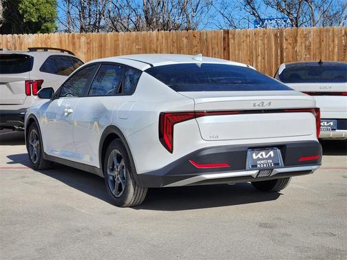 2026 Kia K4 