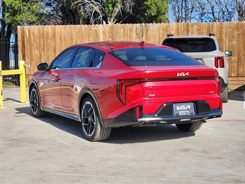 2026 Kia K4 GT-LINE