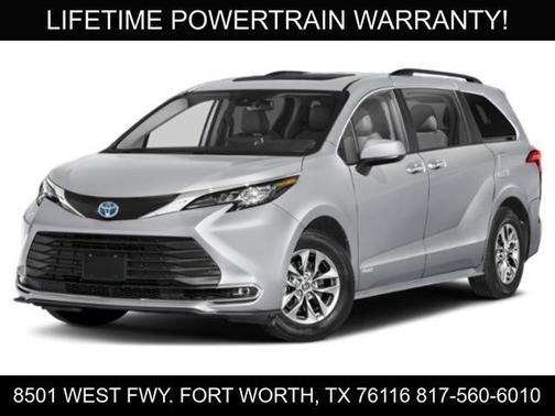 Blizzard Pearl 2021 Toyota Sienna XLE