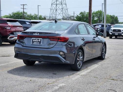 Gray 2024 Kia Forte LXS