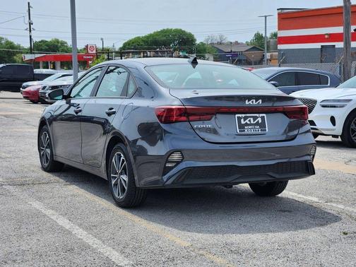 Gray 2024 Kia Forte LXS