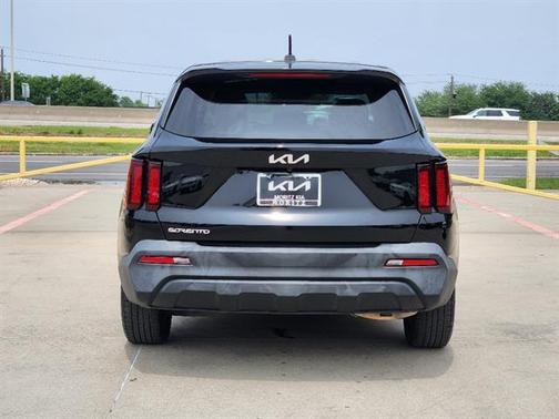 Ebony Black 2023 Kia Sorento LX