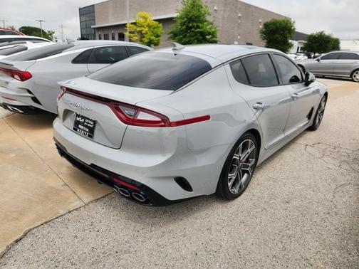 2020 Kia Stinger GT2