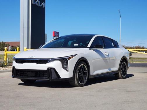 2025 Kia K4 GT-Line