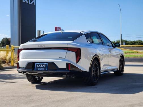 2025 Kia K4 GT-Line Turbo