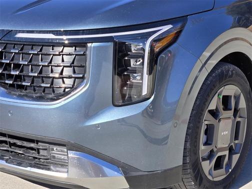 2026 Kia Carnival SX