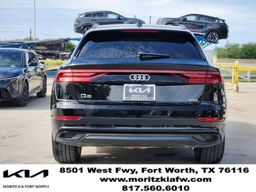 Night Black 2020 Audi Q8 55 Premium