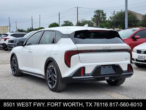 White Pearl 2026 Kia K4 GT-LINE