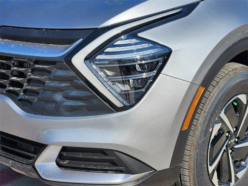 2025 Kia Sportage Hybrid LX