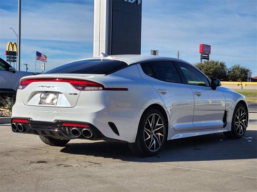 2022 Kia Stinger GT-Line