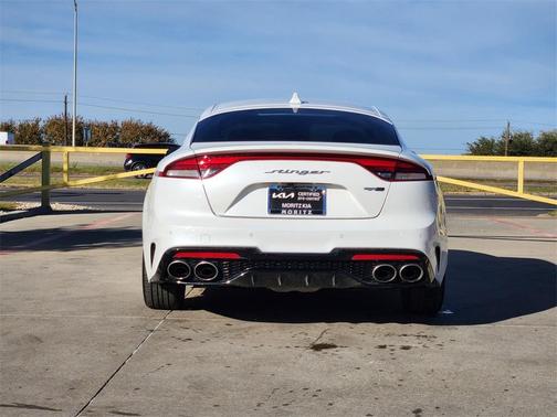 2022 Kia Stinger GT-Line