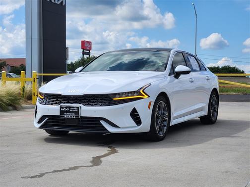 2022 Kia K5 EX