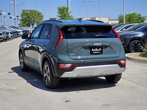 Green 2026 Kia Niro EX