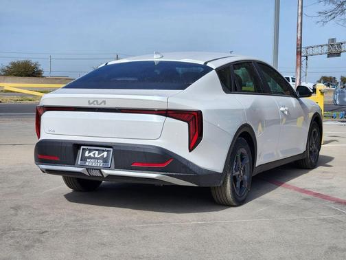 2026 Kia K4 