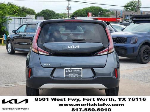 Gray 2023 Kia Soul LX
