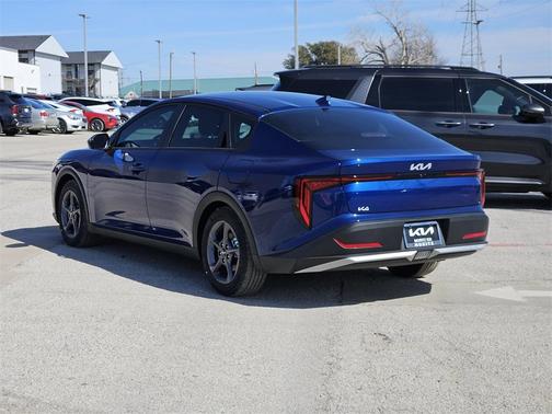 2026 Kia K4 