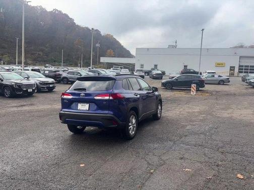 2025 Toyota Corolla Cross LE