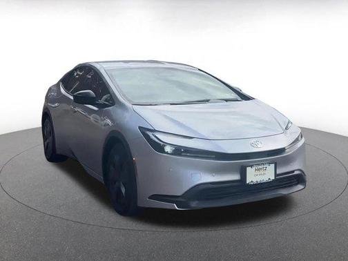 2025 Toyota Prius LE