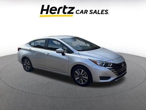 2023 Nissan Versa 1.6 SV