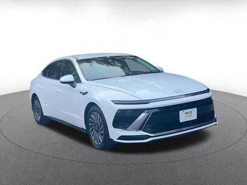 2024 Hyundai SONATA Hybrid SEL