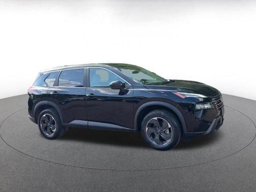 Super Black 2025 Nissan Rogue SV