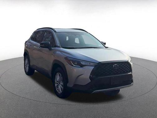 2025 Toyota Corolla Cross LE