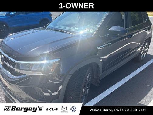 Deep Black 2024 Volkswagen Taos 1.5T SE