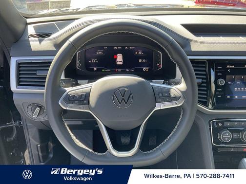 Deep Black 2022 Volkswagen Atlas Cross Sport 2.0T SE w/Technology 4MOTION