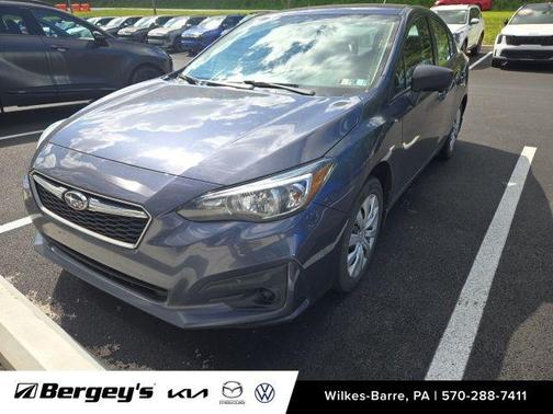 Carbide Gray Metallic 2017 Subaru Impreza 2.0i